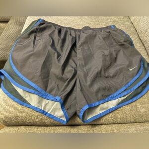 Nike Women’s Nike Tempo Gray and Blue Athletic Shorts Large